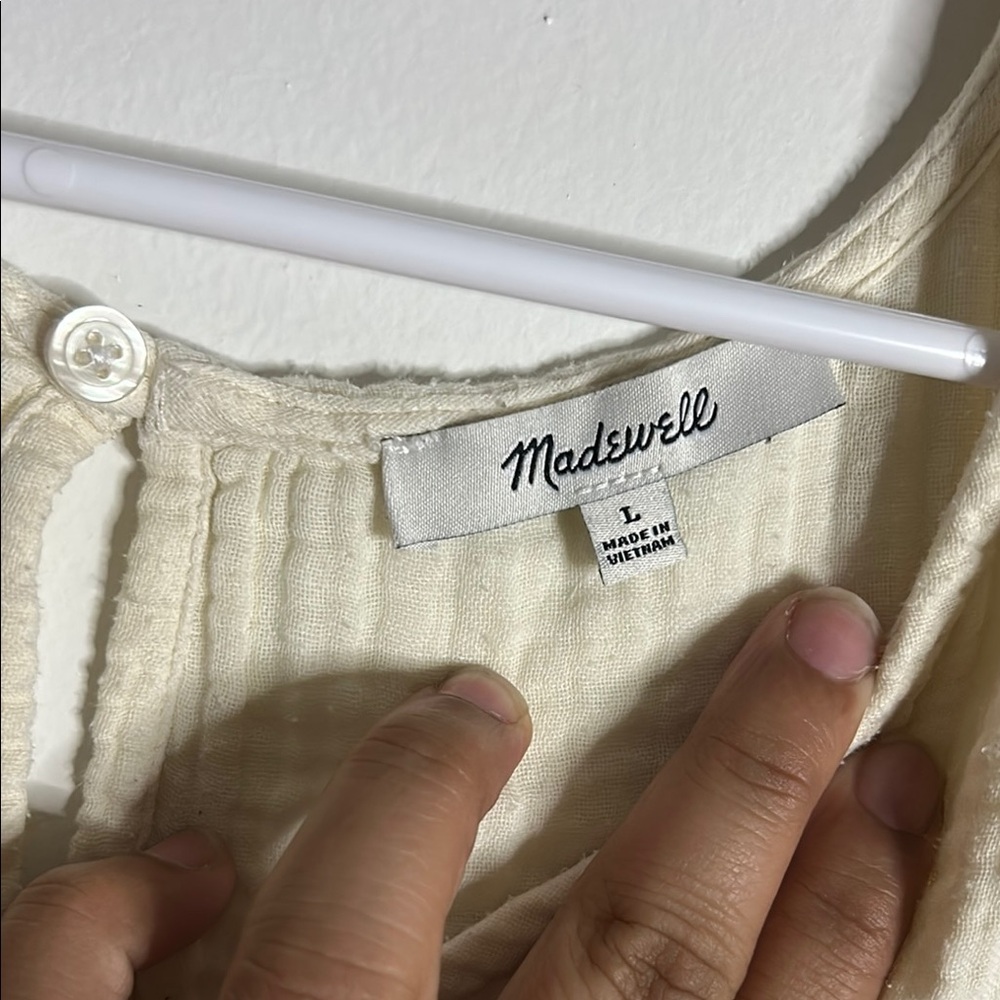 MADEWELL Cream V-Neck Short Sleeve Blouse/ ZIZE L - Picture 2 of 6